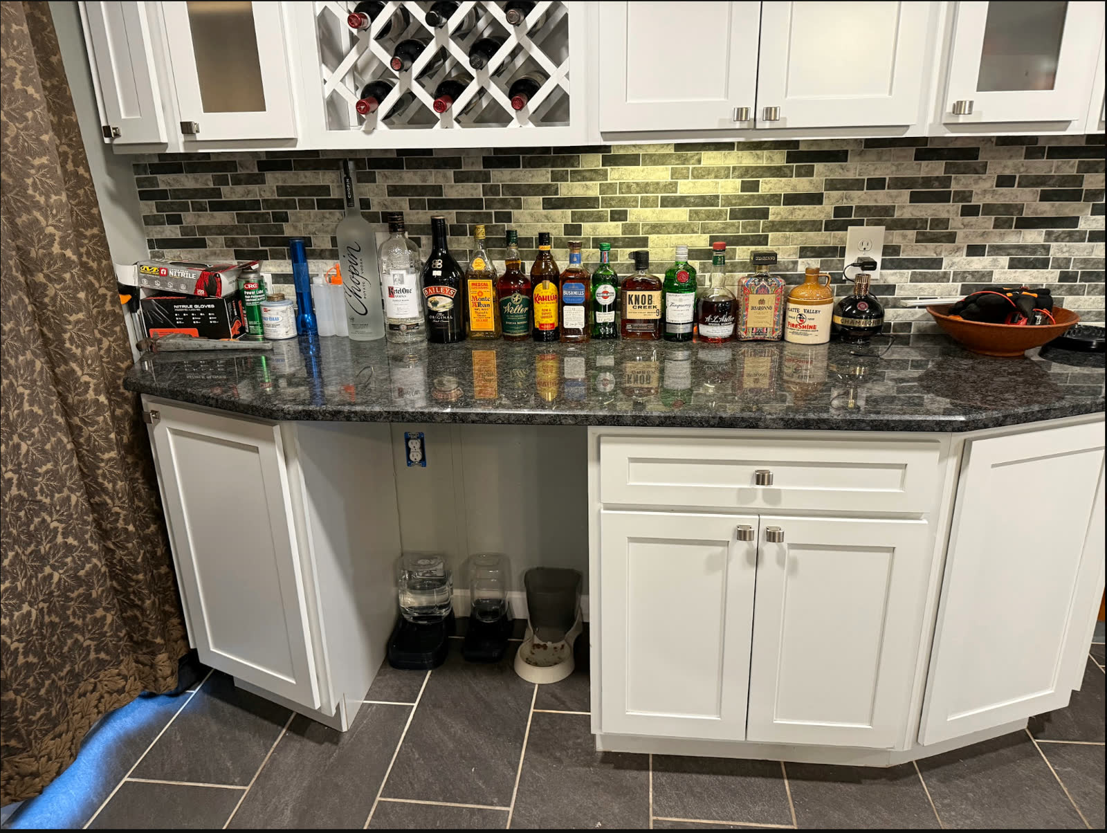 Kitchen bar counter and cabinets after a detailed cleaning
